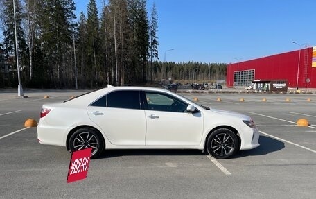Toyota Camry, 2017 год, 3 300 000 рублей, 4 фотография