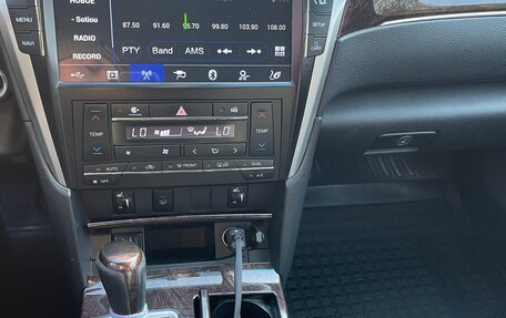 Toyota Camry, 2017 год, 3 300 000 рублей, 6 фотография