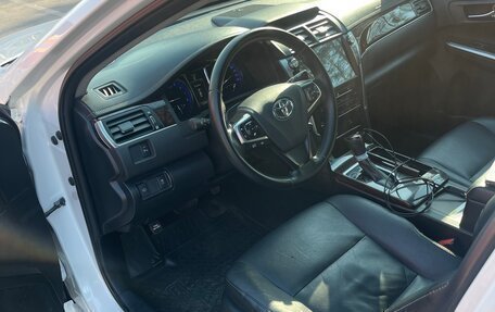 Toyota Camry, 2017 год, 3 300 000 рублей, 7 фотография