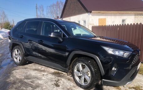Toyota RAV4, 2019 год, 3 100 000 рублей, 3 фотография