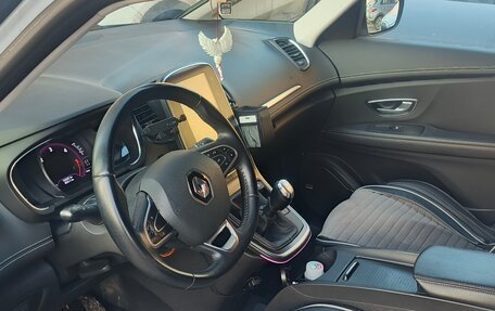 Renault Scenic IV, 2018 год, 1 700 000 рублей, 8 фотография