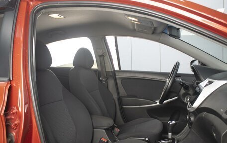 Hyundai Solaris II рестайлинг, 2011 год, 860 000 рублей, 7 фотография