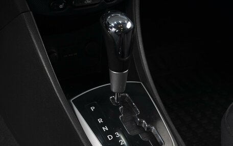 Hyundai Solaris II рестайлинг, 2011 год, 860 000 рублей, 16 фотография