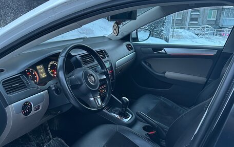 Volkswagen Jetta VI, 2012 год, 736 000 рублей, 5 фотография