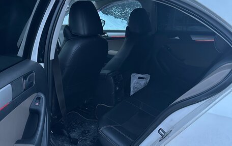 Volkswagen Jetta VI, 2012 год, 736 000 рублей, 8 фотография