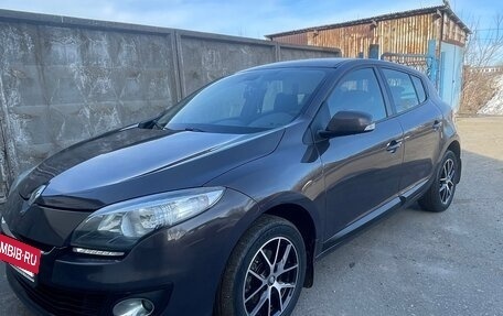 Renault Megane III, 2013 год, 835 000 рублей, 2 фотография