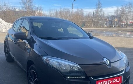 Renault Megane III, 2013 год, 835 000 рублей, 3 фотография