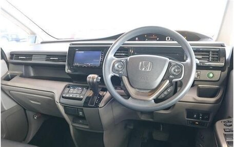 Honda Stepwgn IV, 2019 год, 1 572 000 рублей, 9 фотография