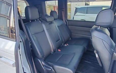 Honda Stepwgn, 2022 год, 2 219 000 рублей, 10 фотография