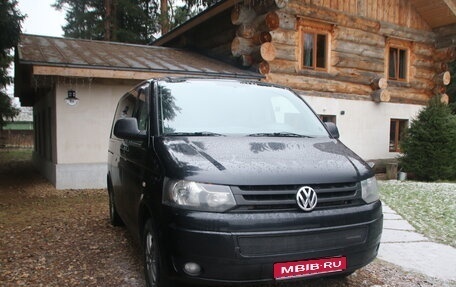 Volkswagen Caravelle T5, 2011 год, 1 970 000 рублей, 1 фотография