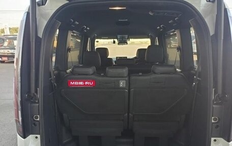 Honda Stepwgn, 2022 год, 2 219 000 рублей, 29 фотография