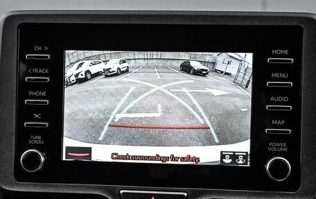 Toyota Yaris, 2021 год, 1 549 000 рублей, 19 фотография