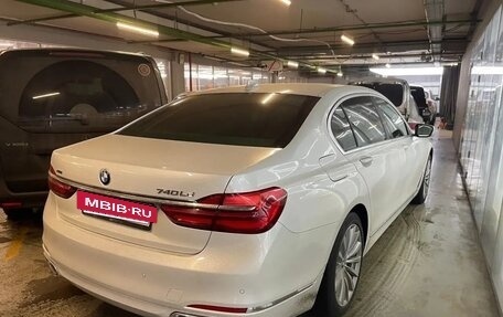 BMW 7 серия, 2016 год, 5 000 000 рублей, 3 фотография