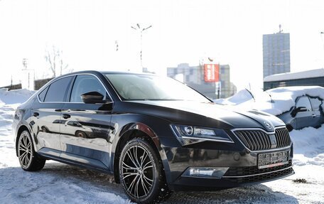Skoda Superb III рестайлинг, 2018 год, 1 800 000 рублей, 2 фотография