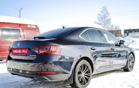 Skoda Superb III рестайлинг, 2018 год, 1 800 000 рублей, 7 фотография