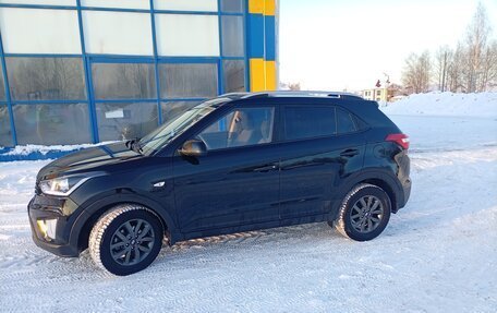 Hyundai Creta I рестайлинг, 2020 год, 2 300 000 рублей, 2 фотография