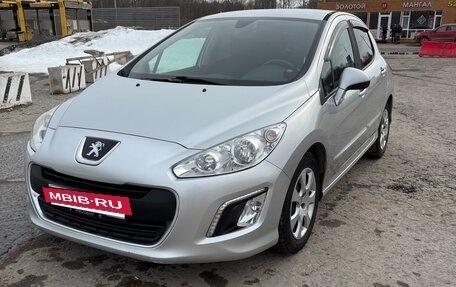 Peugeot 308 II, 2011 год, 785 000 рублей, 2 фотография