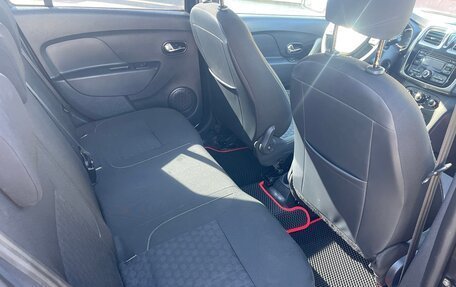 Renault Logan II, 2015 год, 720 000 рублей, 10 фотография