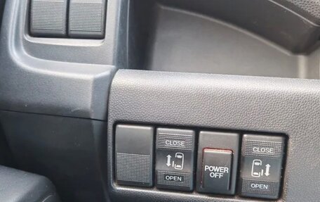 Mazda 5 II, 2012 год, 1 400 000 рублей, 14 фотография