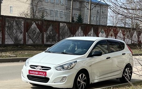 Hyundai Solaris II рестайлинг, 2013 год, 690 000 рублей, 2 фотография