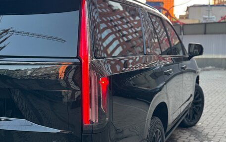 Cadillac Escalade V, 2022 год, 10 000 000 рублей, 5 фотография