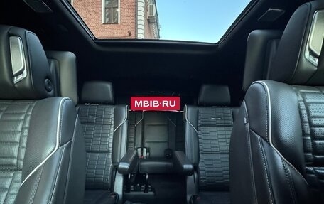 Cadillac Escalade V, 2022 год, 10 000 000 рублей, 9 фотография