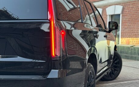 Cadillac Escalade V, 2022 год, 10 000 000 рублей, 13 фотография