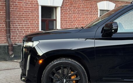 Cadillac Escalade V, 2022 год, 10 000 000 рублей, 15 фотография