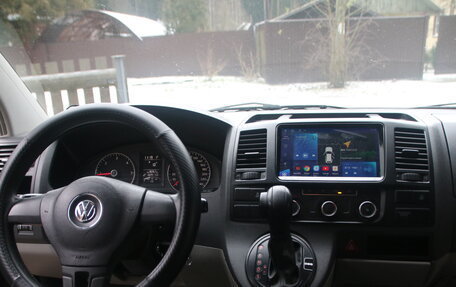 Volkswagen Caravelle T5, 2011 год, 1 970 000 рублей, 13 фотография