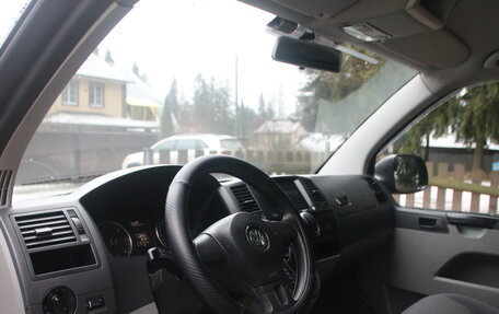 Volkswagen Caravelle T5, 2011 год, 1 970 000 рублей, 15 фотография