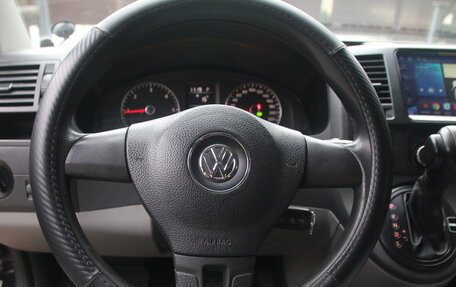 Volkswagen Caravelle T5, 2011 год, 1 970 000 рублей, 17 фотография