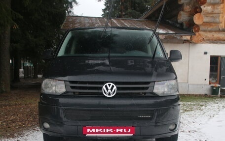 Volkswagen Caravelle T5, 2011 год, 1 970 000 рублей, 21 фотография