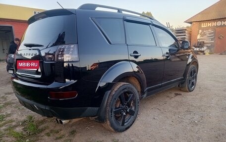 Mitsubishi Outlander III рестайлинг 3, 2008 год, 1 033 000 рублей, 7 фотография