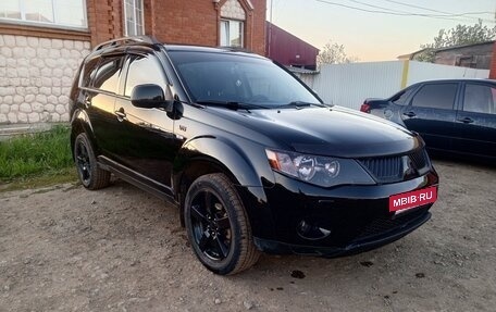 Mitsubishi Outlander III рестайлинг 3, 2008 год, 1 033 000 рублей, 4 фотография