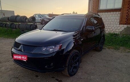 Mitsubishi Outlander III рестайлинг 3, 2008 год, 1 033 000 рублей, 3 фотография