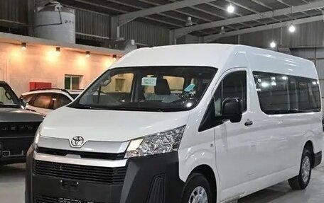 Toyota HiAce H300, 2025 год, 11 290 000 рублей, 1 фотография