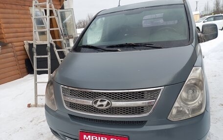 Hyundai Grand Starex Grand Starex I рестайлинг 2, 2011 год, 610 000 рублей, 1 фотография