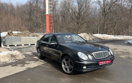 Mercedes-Benz E-Класс, 2002 год, 560 000 рублей, 1 фотография