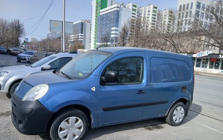 Renault Kangoo II рестайлинг, 2011 год, 600 000 рублей, 2 фотография