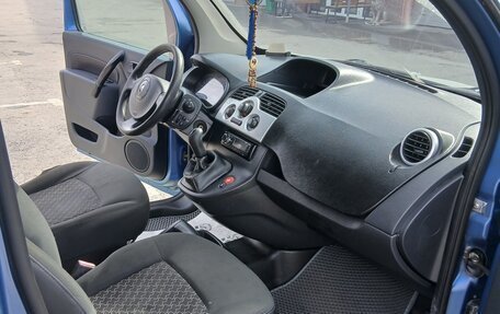 Renault Kangoo II рестайлинг, 2011 год, 600 000 рублей, 11 фотография