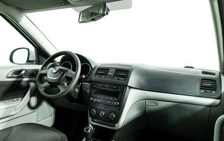 Skoda Yeti I рестайлинг, 2013 год, 696 585 рублей, 9 фотография