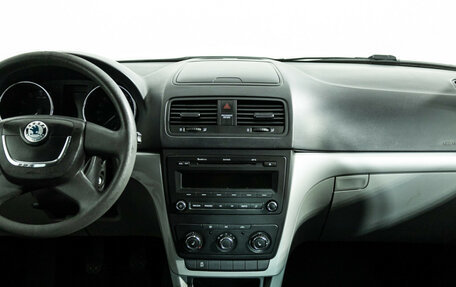 Skoda Yeti I рестайлинг, 2013 год, 696 585 рублей, 14 фотография