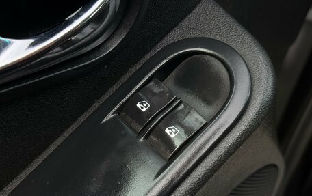 Nissan Terrano III, 2015 год, 985 000 рублей, 13 фотография