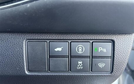 Honda Vezel, 2022 год, 1 984 000 рублей, 25 фотография