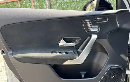 Mercedes-Benz A-Класс, 2021 год, 2 150 000 рублей, 17 фотография