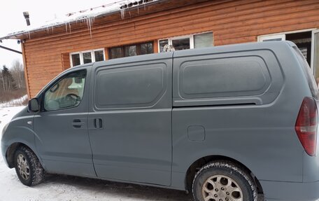 Hyundai Grand Starex Grand Starex I рестайлинг 2, 2011 год, 610 000 рублей, 3 фотография