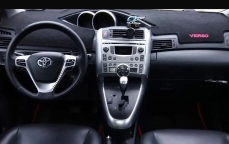 Toyota Verso I, 2010 год, 878 000 рублей, 4 фотография