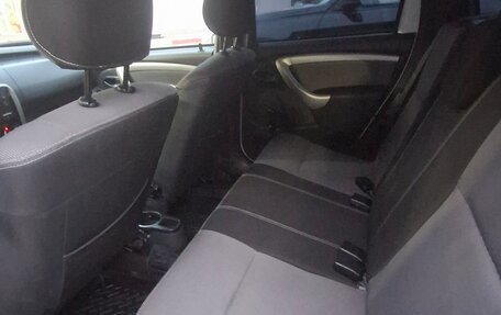 Renault Duster I рестайлинг, 2014 год, 725 000 рублей, 3 фотография