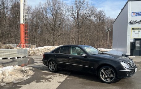 Mercedes-Benz E-Класс, 2002 год, 560 000 рублей, 4 фотография