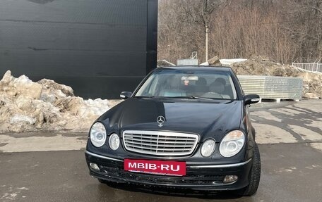 Mercedes-Benz E-Класс, 2002 год, 560 000 рублей, 2 фотография
